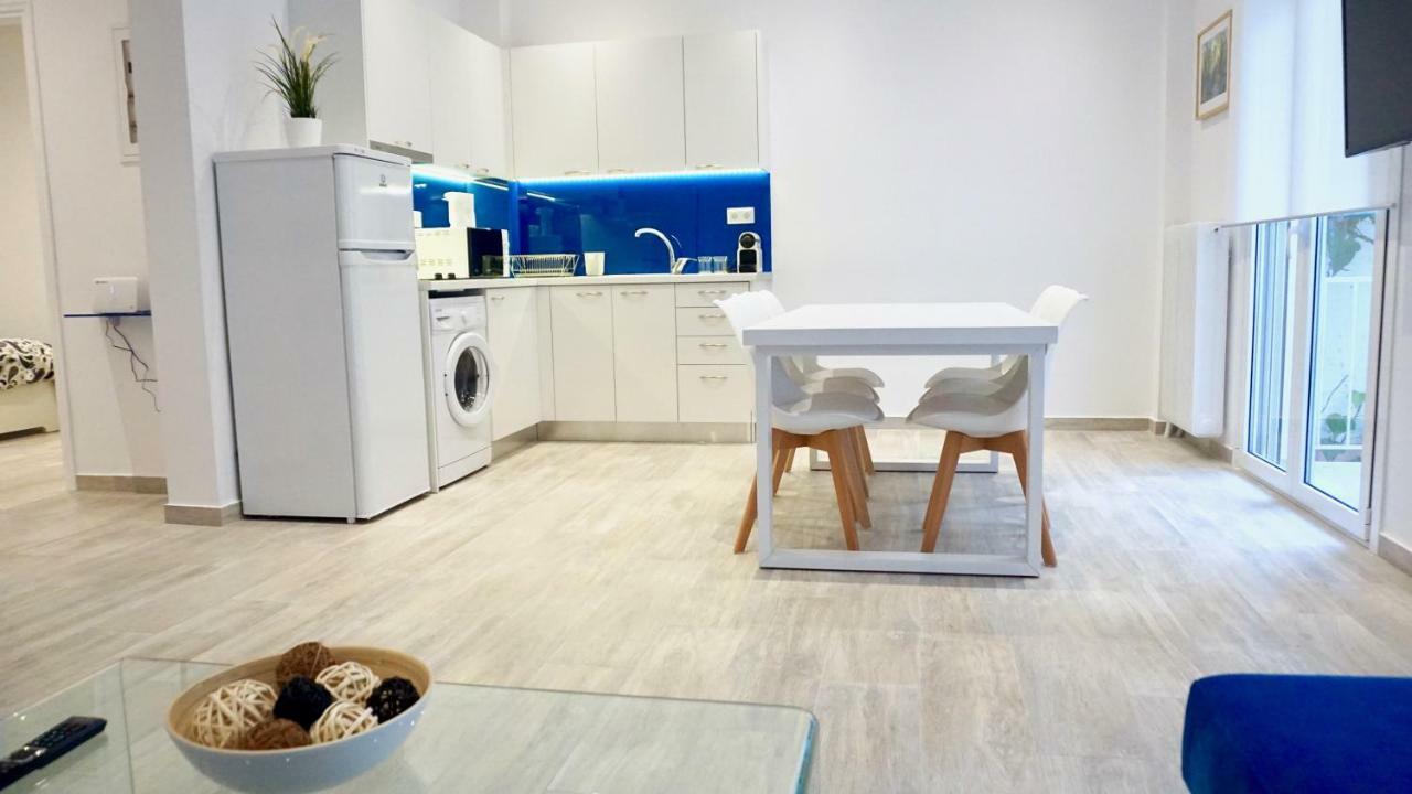 Modern & Central Apt In Aten Exteriör bild